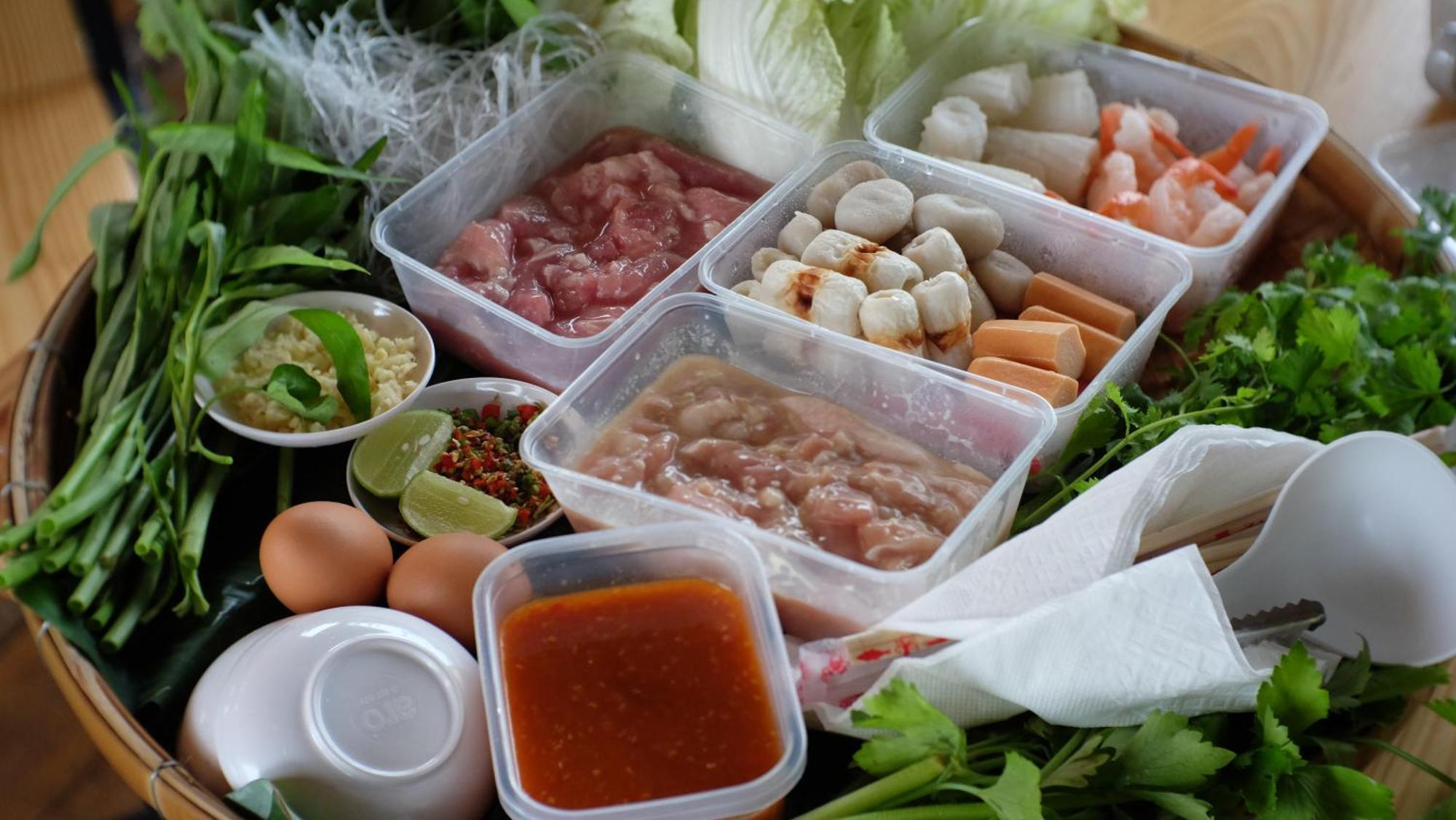 Nok Chan Mee Na Chom Thong Bagian luar foto