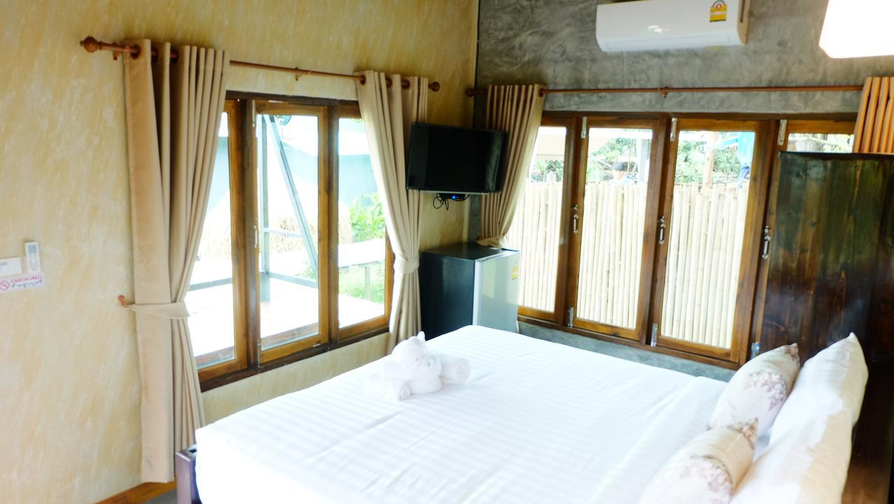 Nok Chan Mee Na Chom Thong Bagian luar foto